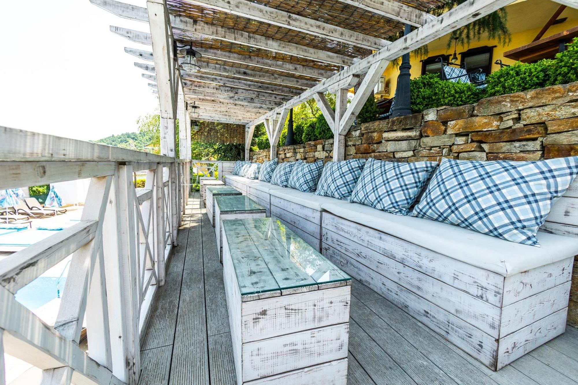 Chiflika Family Hotel Asenovgrad ภายนอก รูปภาพ