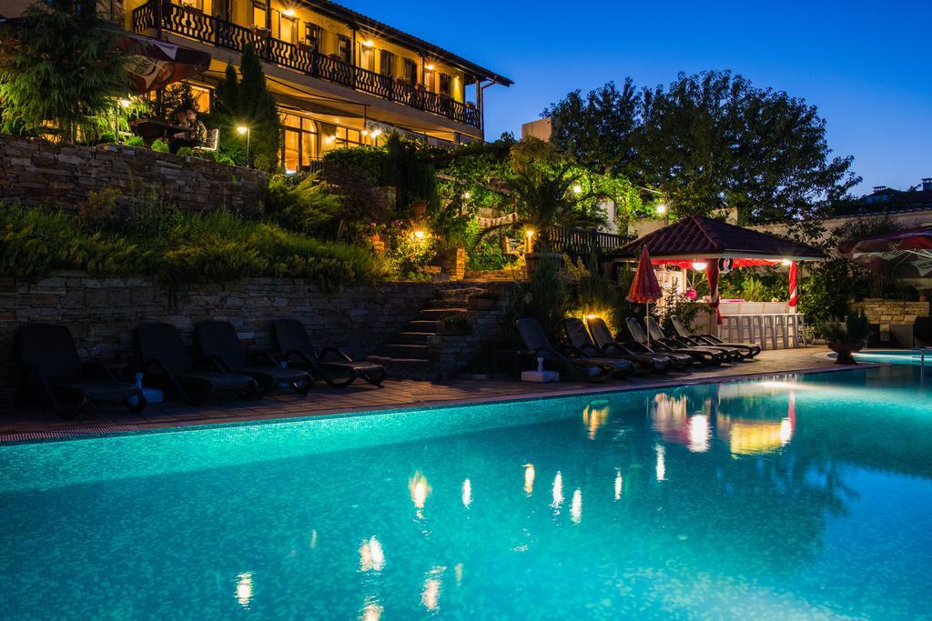Chiflika Family Hotel Asenovgrad ภายนอก รูปภาพ