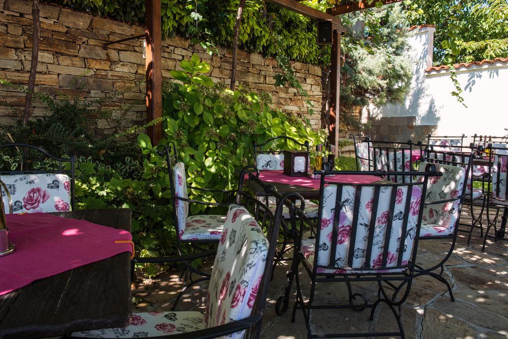 Chiflika Family Hotel Asenovgrad ภายนอก รูปภาพ